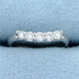 1/3ct Tw Diamond Curve Design Platinum Ring