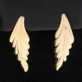 Feather Design Dangle Earrings In 14k Yellow Gold