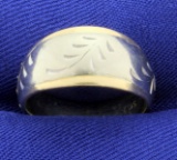 White And Yellow Gold 14k Band Ring With Leaves Or Nature Design