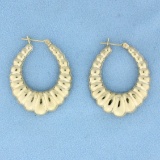 1 1/4 Inch Scalloped Design Hoop Earrings In 14k Yellow Gold