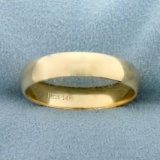 Men's Traditional Wedding Band Ring In 14k Yellow Gold