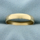 Men's Classic Wedding Band Ring In 14k Yellow Gold