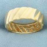 Diagonal Line Pattern Band Ring In 14k Yellow Gold