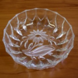 Crystal Dish With Flower And Leaf Nature Design