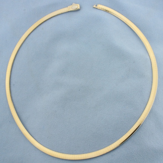 18 Inch Reversible Omega Necklace In 14k Yellow And White Gold