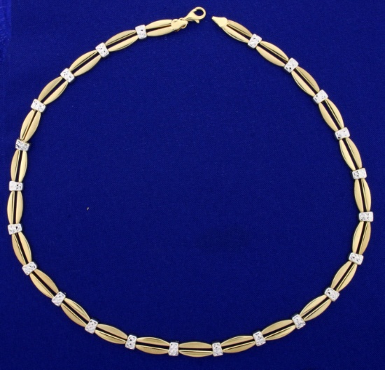 17 1/2 Inch Designer Two-tone Necklace In 14k Yellow And White Gold
