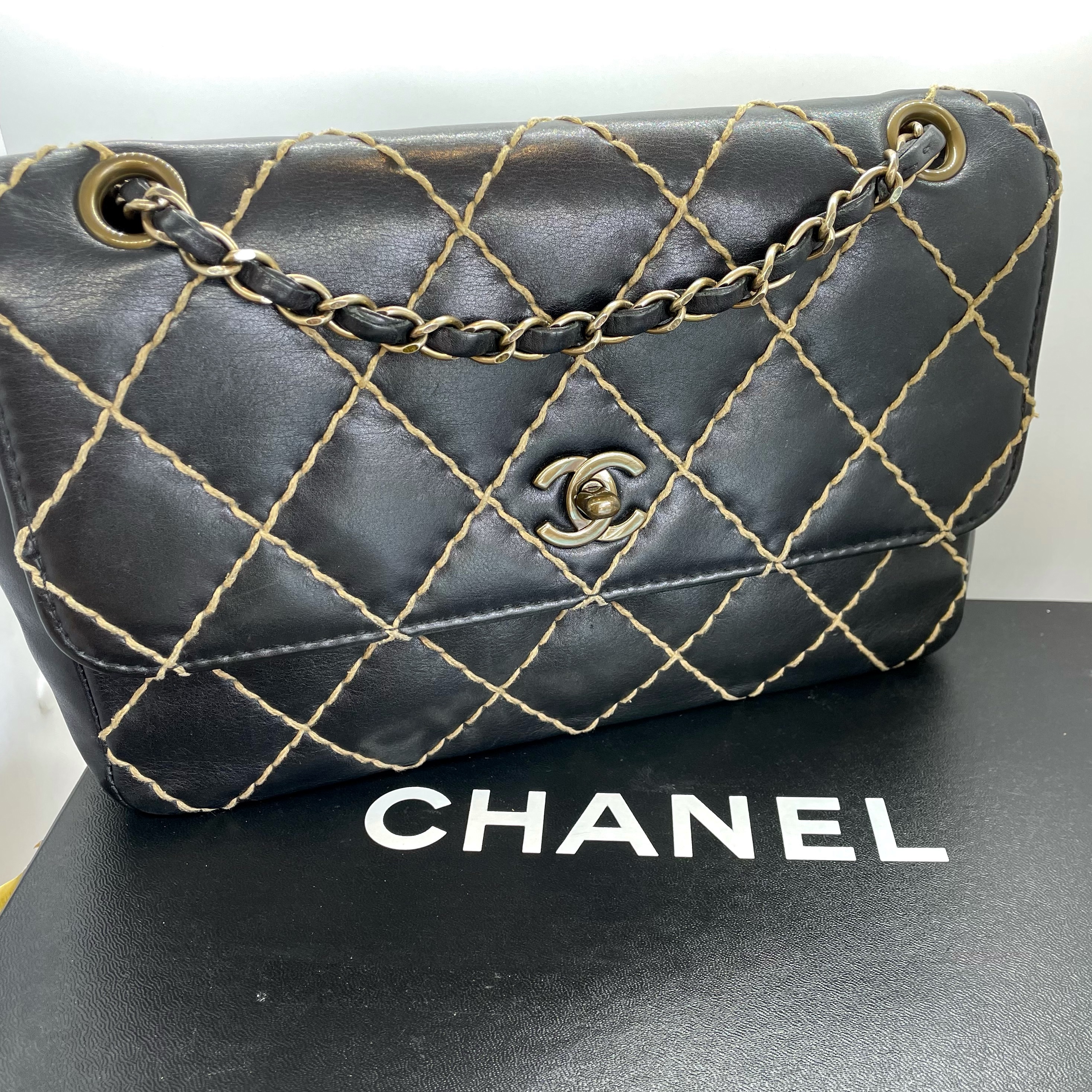 chanel outlet purses