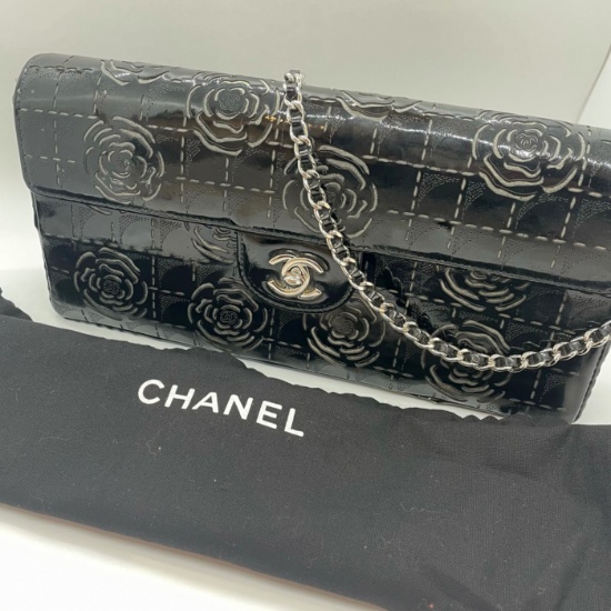 Authentic Chanel 3-way Flap Bag Black Patent Camellia East West
