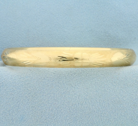 Diamond Cut Etched Bangle Bracelet In 14k Yellow Gold