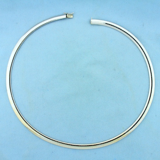 19 Inch Omega Link Necklace In 14k White Gold