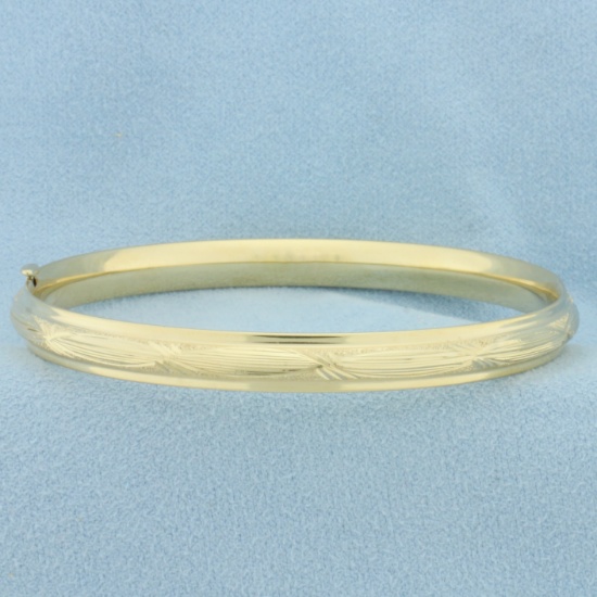 Etched Design Hinged Bangle Bracelet In 14k Yellow Gold