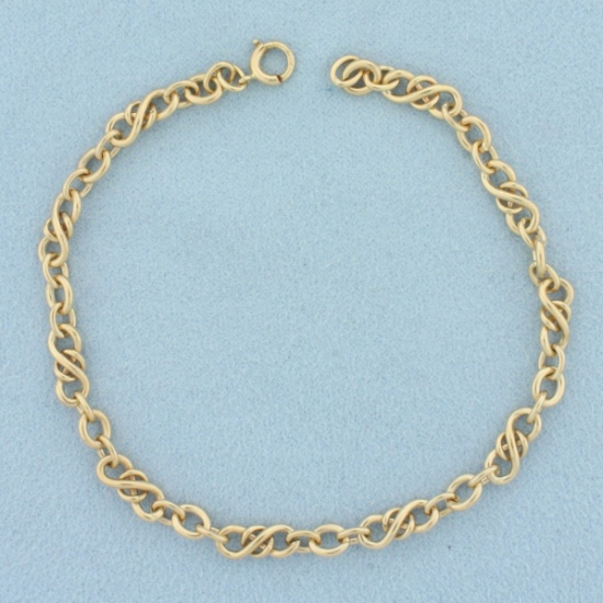 Love Knot Link Bracelet In 14k Yellow Gold
