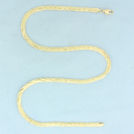 Unique Twisting Herringbone Link Chain Necklace In 14k Yellow Gold