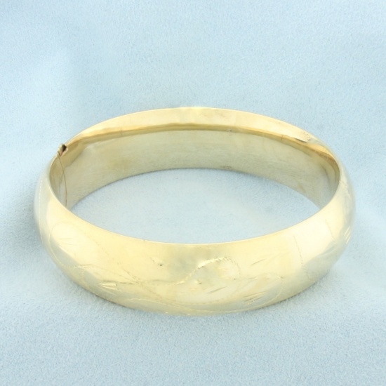 Hinged Etched Paisley Design Wide Bangle Bracelet In 14k Yellow Gold