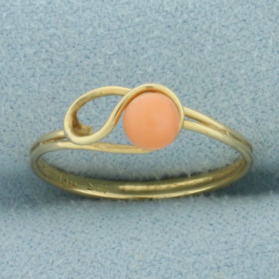 Vintage Angel Skin Pink Coral Ring In 14k Yellow Gold