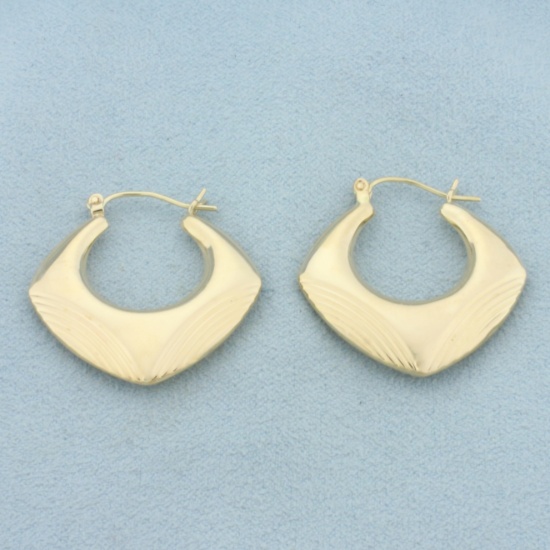 Deco Style Squared Hollywood Regency Hoop Earrings In 14k Yellow Gold