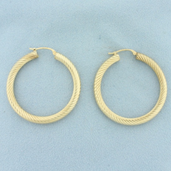 Hoop Earrings In 14k Yellow Gold