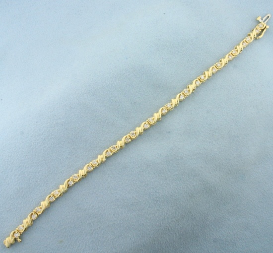 Unique Scroll Deisgn Diamond Tennis Bracelet In 14k Yellow Gold
