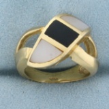 Vintage Mother Of Pearl And Onyx Inlay Ring In 14k Yellow Gold