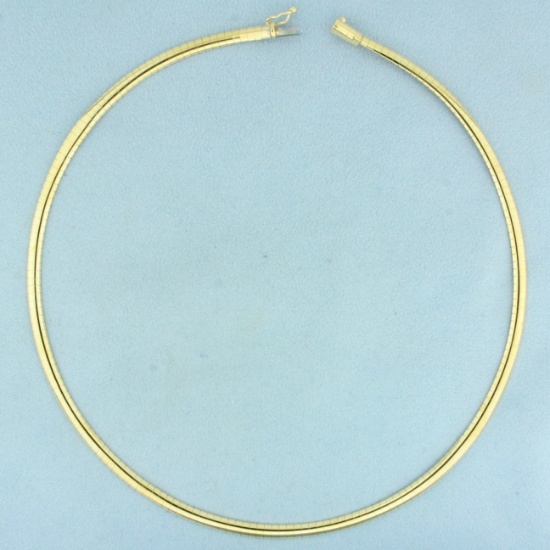 17 Inch Italian Omega Link Necklace In 10k Yellow Gold