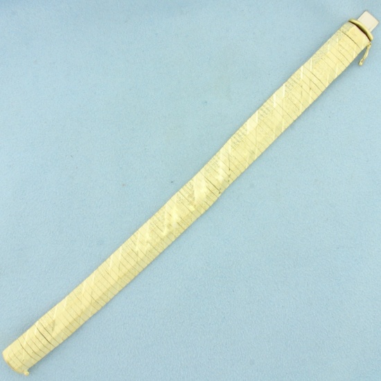 Italian Diamond Cut Striped Wide Omega Bracelet In 14k Yellow Gold