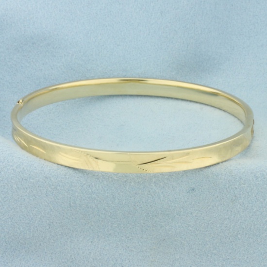 Etched Nature Design Bangle Bracelet In 14k Yellow Gold