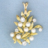 Diamond And Pearl Leaf Nature Design Pendant In 18k Yellow Gold