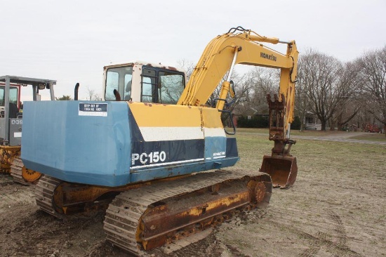 Komatsu PC 150-5 S# 7020 Trackhoe, good solid hoe w/thumb;