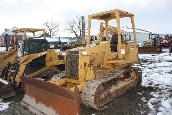 Cat D-4C w/ 6 way blade;