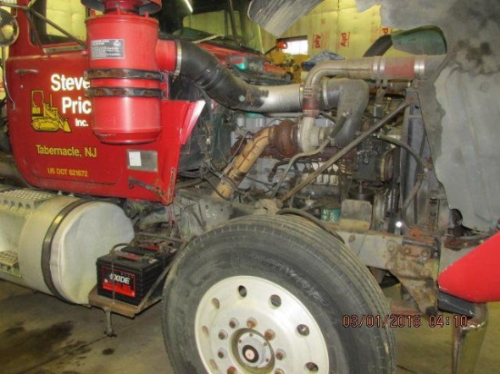 Mack RC 688ST 1986 day cab 3 axle