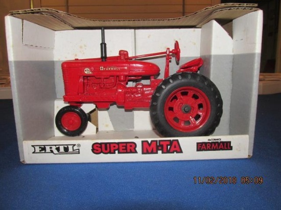 Farmall Super MTA Toy Tractor