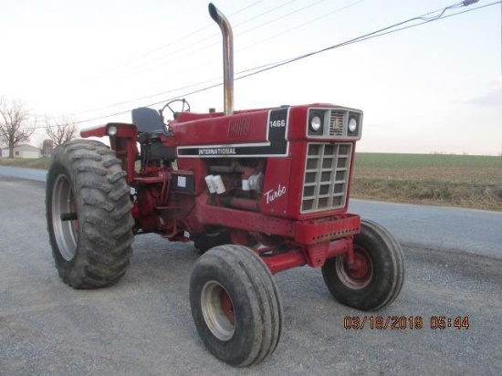 IH 1466 fender tractor late1975 model