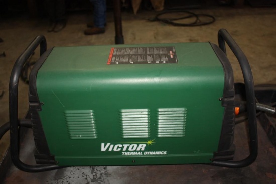 Victor 102 Cut Master Plasma Cutter