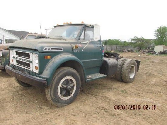 1968 C60 Single axle tractor w/ 427, 5 + 2