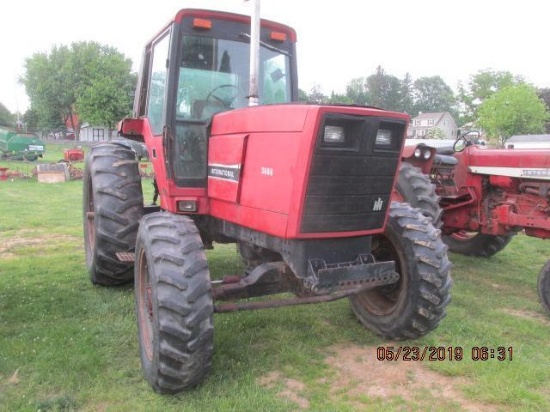 IH 3688 cab tractor w factory MFD