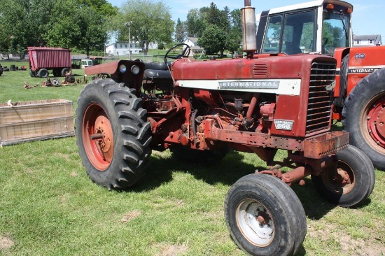 Farmall 656 gas Hydro, 5075 hrs,