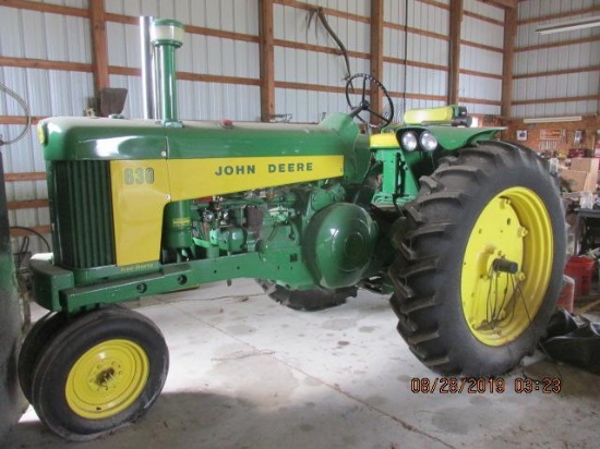 JD 630, S# 02951, deluxe seat, 3 pt, factory fenders, front frame weights,