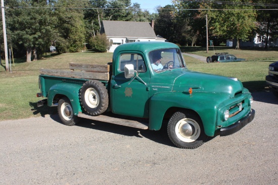 1953 S series IH pickup, restored and nice condition