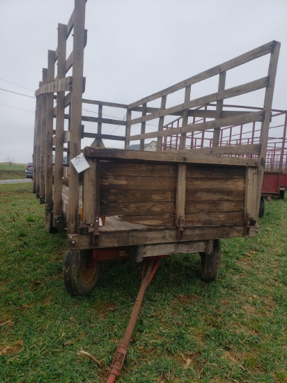 Wooden wagon w/ sides