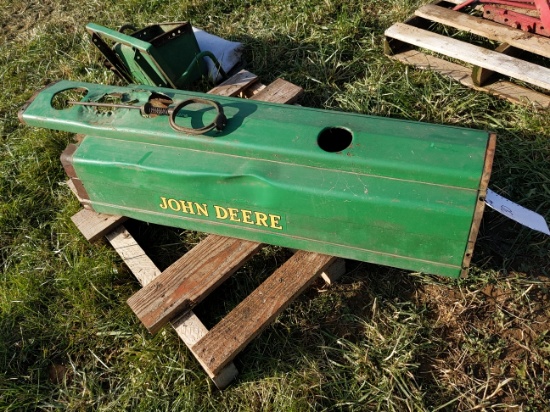 John Deere B hood