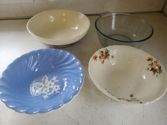 Lot if 4 misc bowls
