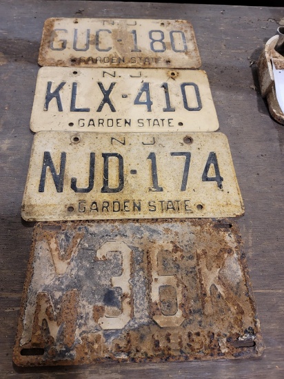 4 NJ License plates. 1-1951