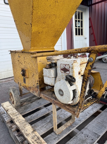 IH wood chipper