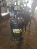 125psi air compressor. Central pneumatic.