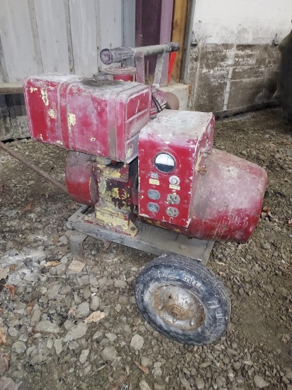 Generator with Briggs &Stratton Engine