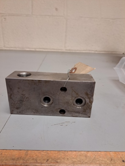 Farmall 200 check valve
