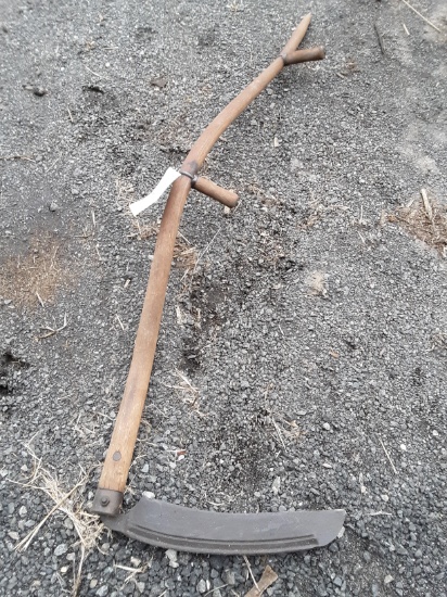 Hand scythe