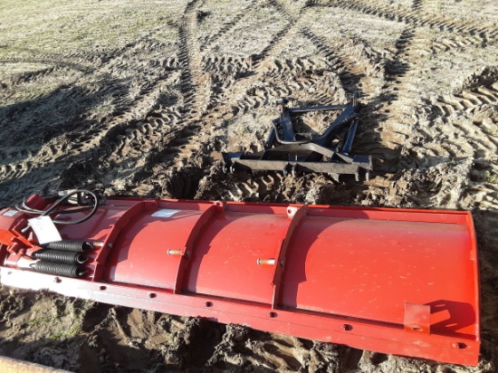 7' 6" Western Plow w/ pump