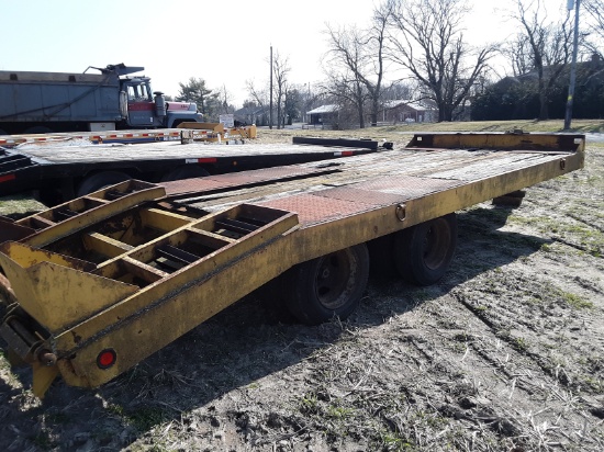 1983 12-ton eager Beaver trailer