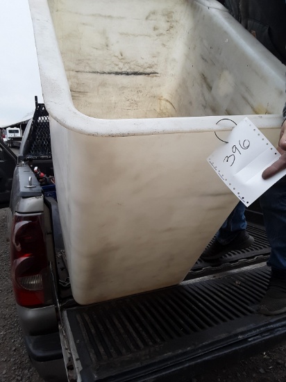 40 gallon plastic tub